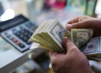 The dollar to 160 thousand?.. pessimistic expectations about the exchange rate in Iraq