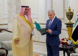 The Saudi King informs the Iraqi President of the importance of coordinating positions in facing the challenges of the region