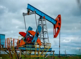 Oil prices are declining due to US inventories