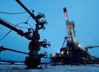 Oil prices rise due to supply disruptions in the Middle East