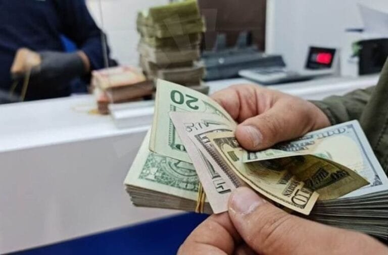 US dollar exchange rate declines in Baghdad Erbil