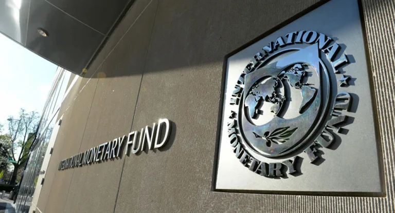 The International Monetary Fund praises the Iraqi Central Banks steps to support the economy. This is what it contributed