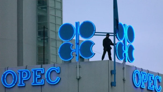 OPEC records lowest oil output in 11 months due to decline in Iraq and Russia