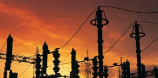 A parliamentarian criticizes the ongoing power outages... and explains the reasons