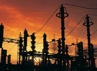 A parliamentarian criticizes the ongoing power outages... and explains the reasons