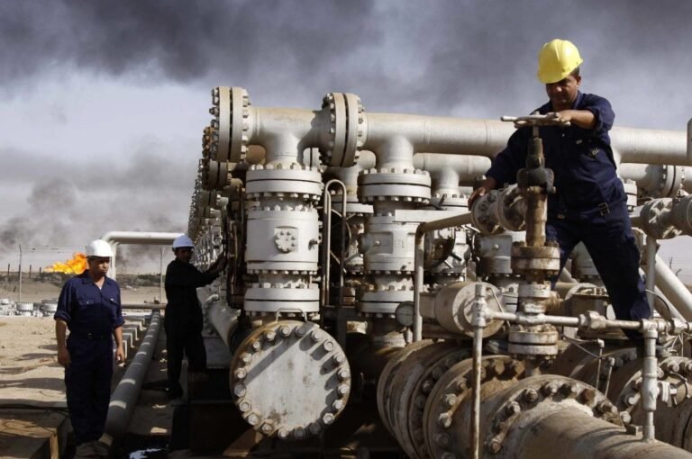 Oil giants snub Iraqi workers employ over 100000 foreigners