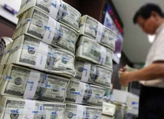Banks are working to keep the exchange rate high. The secrets of the dollar crisis against the dinar