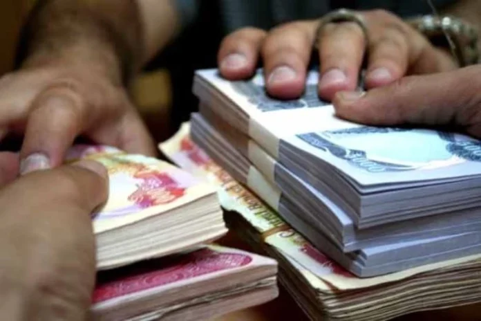 Economist: Iraq is currently going through a phase of monetary policy collapse