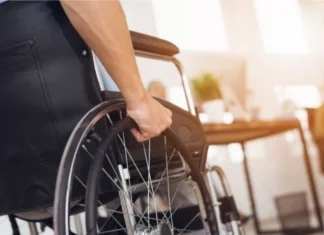 Labor launches MasterCard cards for beneficiaries with full-time salary