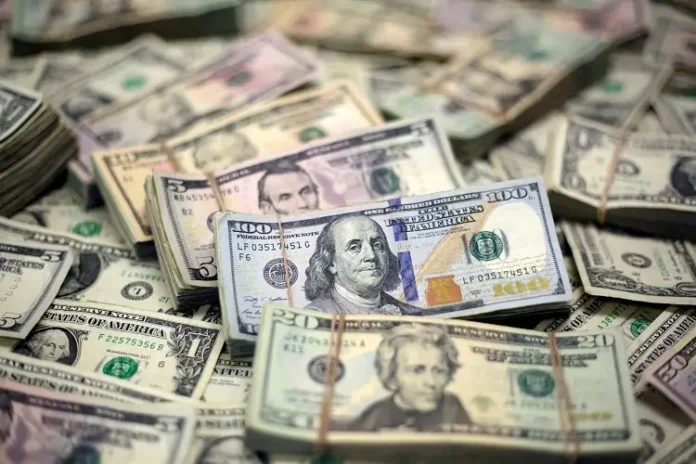 Dollar weakens as euro and yen rise ahead of Fed rate decision