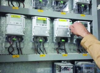 Installing 8 thousand electricity meter readers