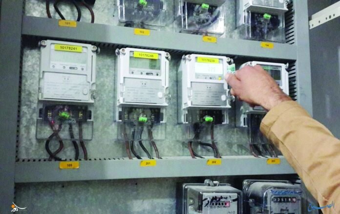 Installing 8 thousand electricity meter readers