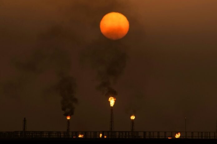 Iraq plans to stop gas flaring by 2027