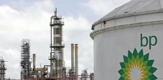 Iraq signs agreements with BP develop 4 oil fields in Kirkuk