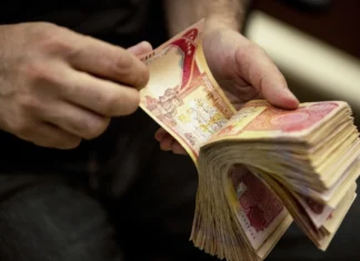 The government completes the budget schedules amid a deficit that affects jobs and services in Iraq.