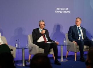 Oil Minister: Clean energy projects aim to produce 12,000 megawatts Oil Minister Clean energy projects aim to produce 12000 megawatts