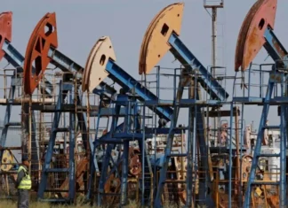 Economist: Oil will remain below $70 after regional tensions ease.