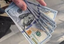 Escalating tensions push the dollar higher against major currencies.