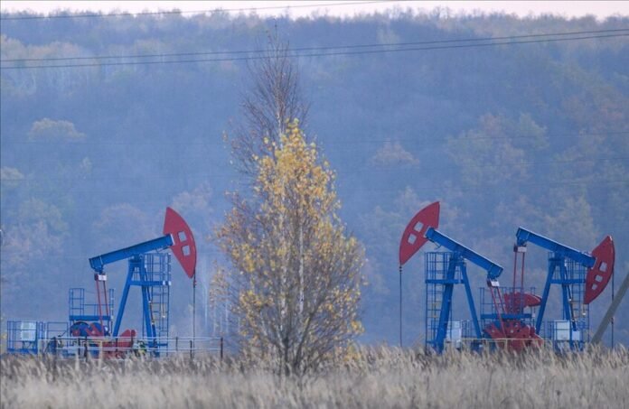 Oil prices dip, but supported ahead of US-China trade talks