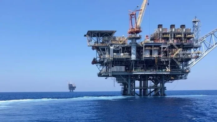 Oil clarifies the floating platform project for importing liquefied natural gas.