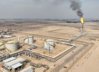 Oil prices hold steady ahead of US inventory report Russia talks