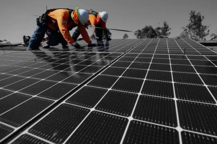 Diyala Energy Committee calls for adopting solar energy to reduce electricity consumption.