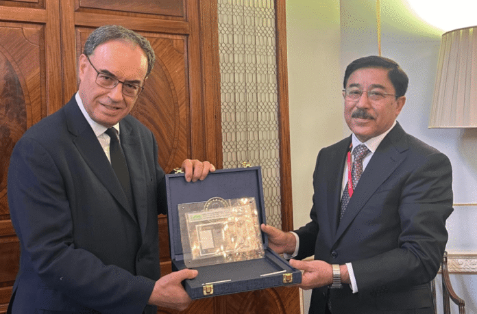 Iraqs Central Bank Governor meets Bank of England Chief in London