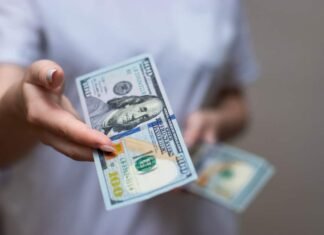 Dollar prices climb in Baghdad Erbil