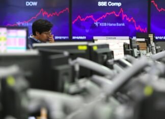 Asian markets tumble as tech bubble fears grow Asian markets tumble as tech bubble fears grow