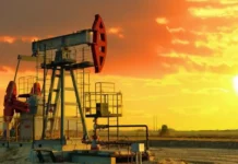 Crude holds gains as US GDP growth supports market Crude holds gains as US GDP growth supports market