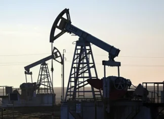 Oil prices fell as hopes rose for a peace agreement between Russia and Ukraine.