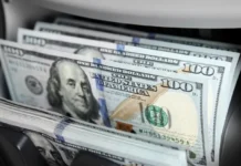 Economic: The rise in the dollar exchange rate is one of the repercussions of recent government decisions. Economic: The rise in the dollar exchange rate is one of the repercussions of recent government decisions.