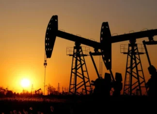 Oil slips as US strike fears on Iran fade Oil slips as US strike fears on Iran fade