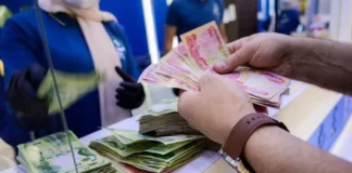 The Ministry of Health denies halting the payment of salaries to doctors working in private clinics.