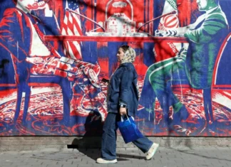 Asian markets fluctuate after healthy week of tech gains