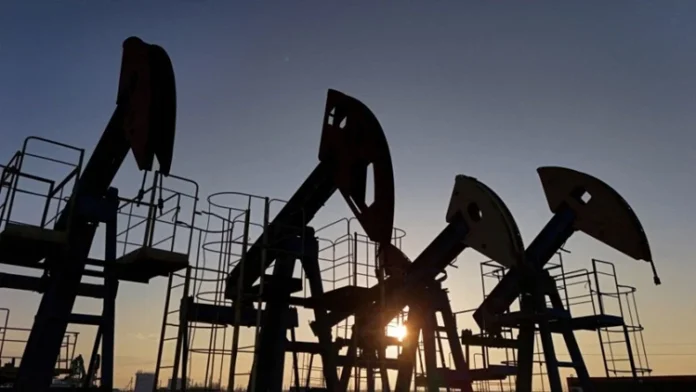 Oil prices stabilize at high levels amid market anticipation