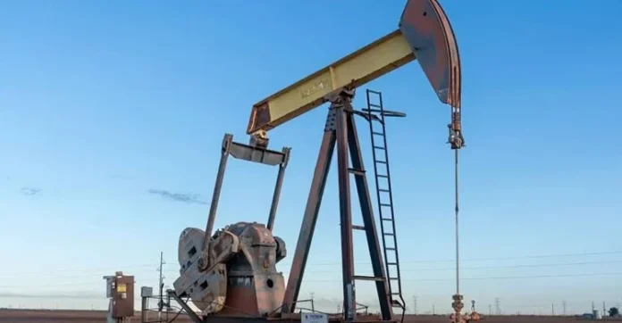 Oil continues its volatility at the start of the week amid supply concerns.