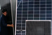 Solar push helps Pakistan temper Gulf energy shock Solar push helps Pakistan temper Gulf energy shock