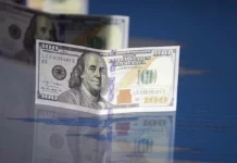 The dollar remained stable in Baghdad and experienced a slight decline in Erbil.