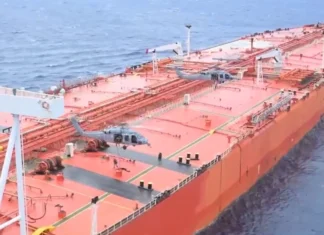 International news site Iranian oil tanker successfully bypasses blockade and reaches the Far East