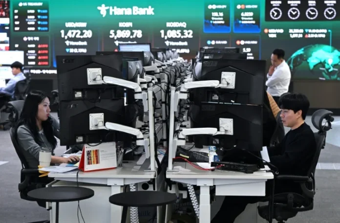Seoul, Taipei hit records as Asian stocks track Wall St tech rally