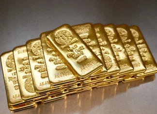 Gold nears its lowest level in more than seven months Gold nears its lowest level in more than seven months