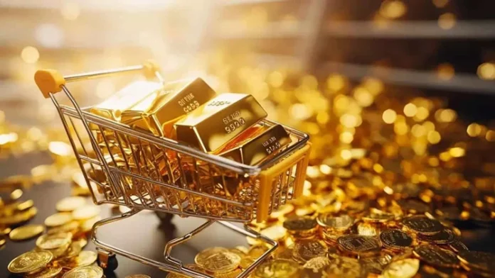 Gold rises as employment data falls and the world awaits the US jobs report.