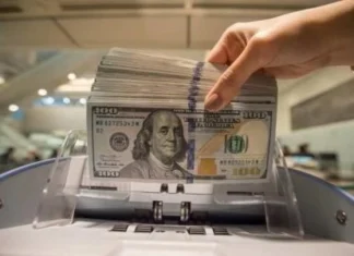 There is a slight difference in dollar exchange rates between Baghdad and Erbil. There is a slight difference in dollar exchange rates between Baghdad and Erbil.