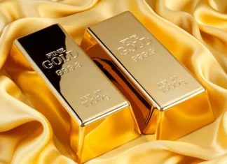 Gold maintains its balance amid anticipation of the US Federal Reserve's decision.
