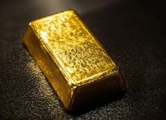 Inflation fears drive down global gold prices