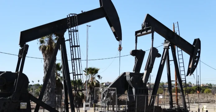 Oil retreats on mediation hopes Oil retreats on mediation hopes