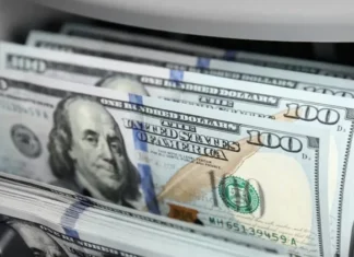 The dollar surpasses the 153,000 mark in Baghdad and Erbil.