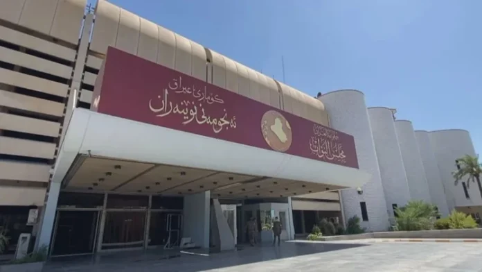 Collecting parliamentary signatures to pass the Popular Mobilization Forces law