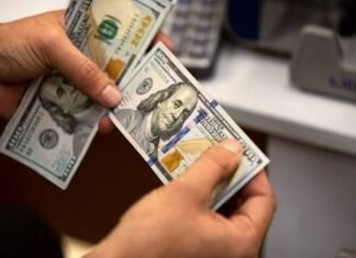 Dollar moves above 153,000 IQD in Baghdad, Erbil